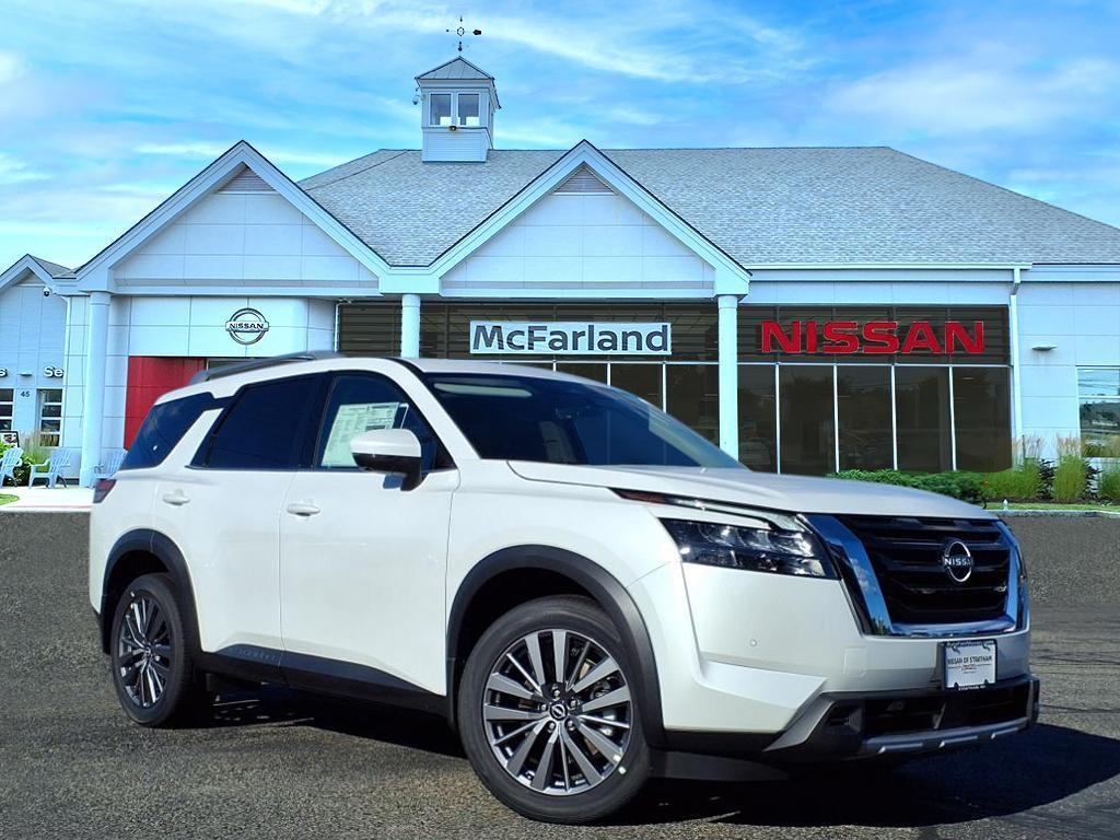 new 2025 Nissan Pathfinder car, priced at $45,984