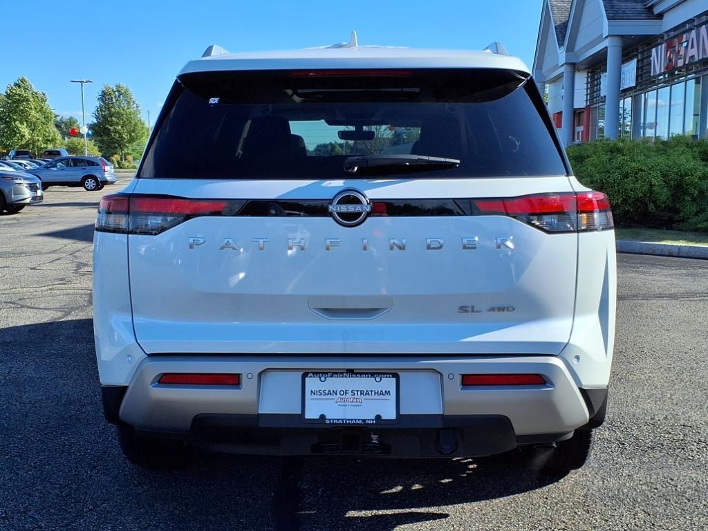 new 2025 Nissan Pathfinder car, priced at $45,984