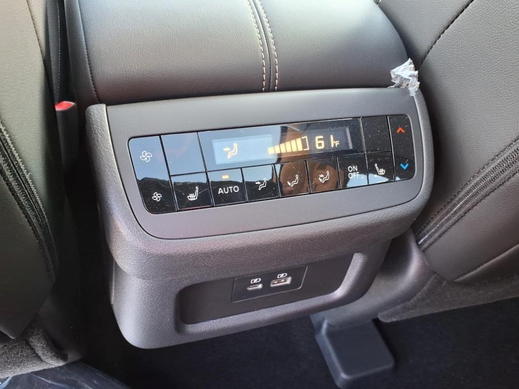 new 2025 Nissan Pathfinder car, priced at $45,984