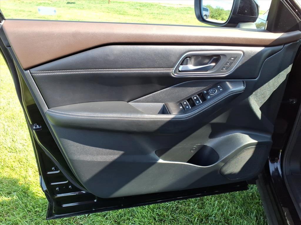 used 2022 Nissan Rogue car, priced at $22,193