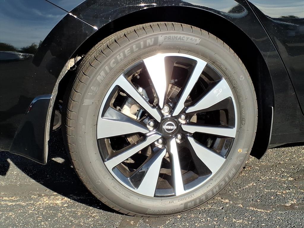 new 2025 Nissan Sentra car, priced at $25,439