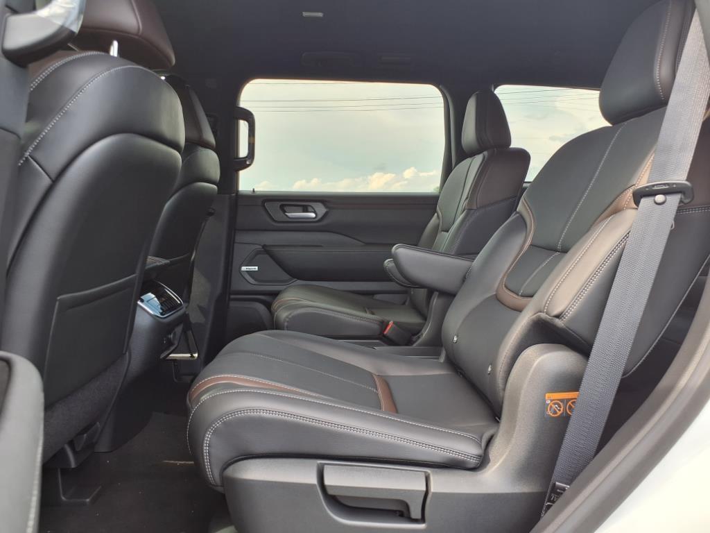 new 2025 Nissan Armada car, priced at $67,544