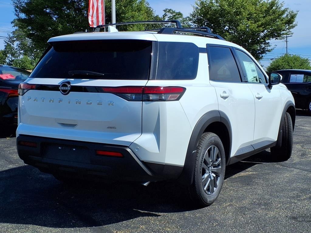 new 2025 Nissan Pathfinder car, priced at $40,871