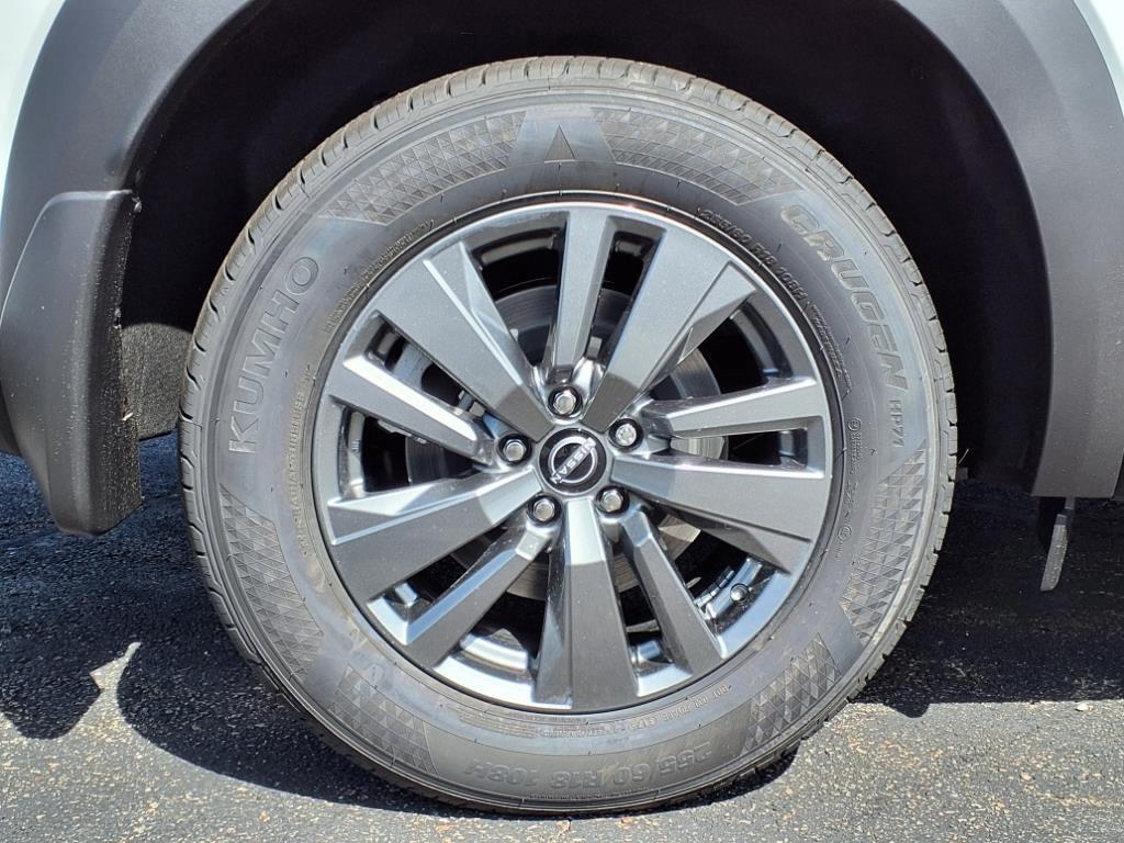 new 2025 Nissan Pathfinder car, priced at $40,871