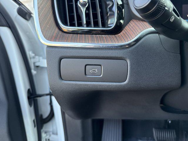 used 2023 Volvo XC60 car, priced at $43,999