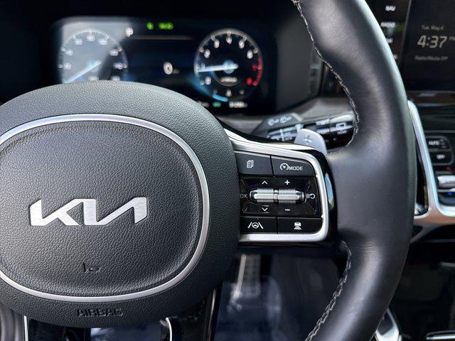 used 2022 Kia Sorento car, priced at $32,999