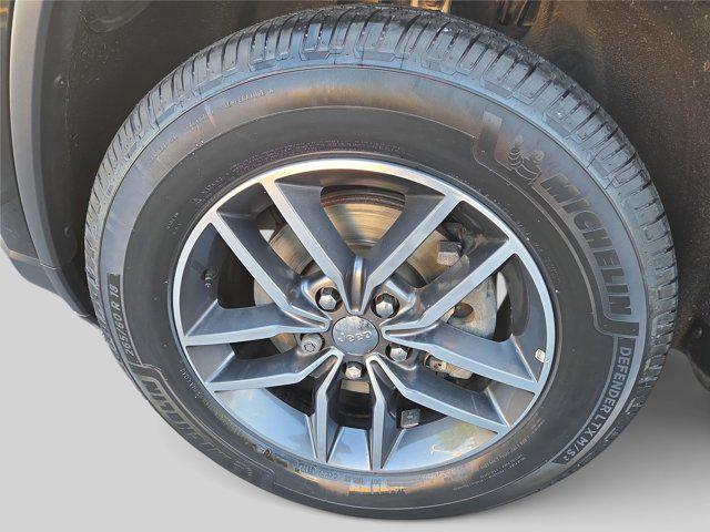 used 2018 Jeep Grand Cherokee car, priced at $21,495