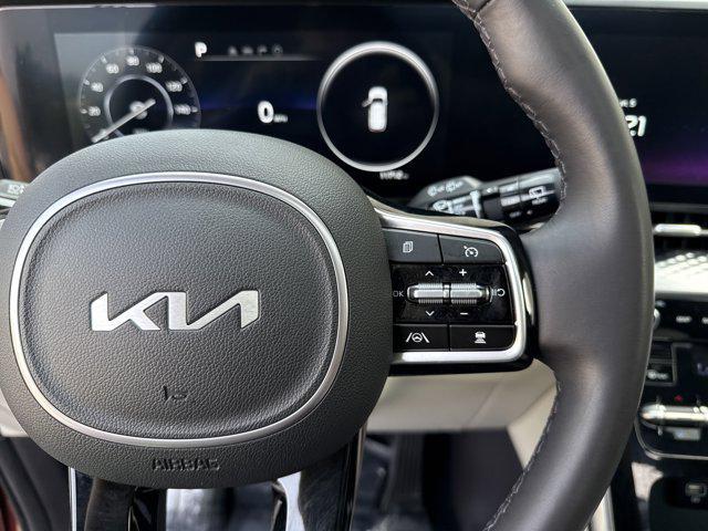 used 2024 Kia Carnival car, priced at $43,499