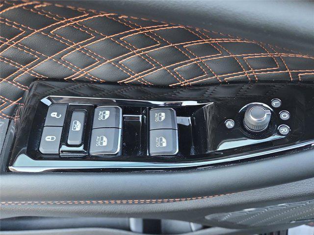 used 2023 Jeep Grand Cherokee car, priced at $42,997