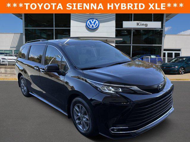 used 2023 Toyota Sienna car, priced at $43,499