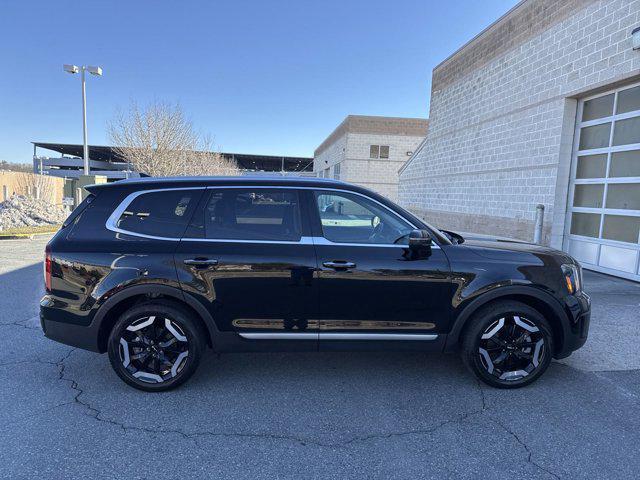 used 2024 Kia Telluride car, priced at $36,599