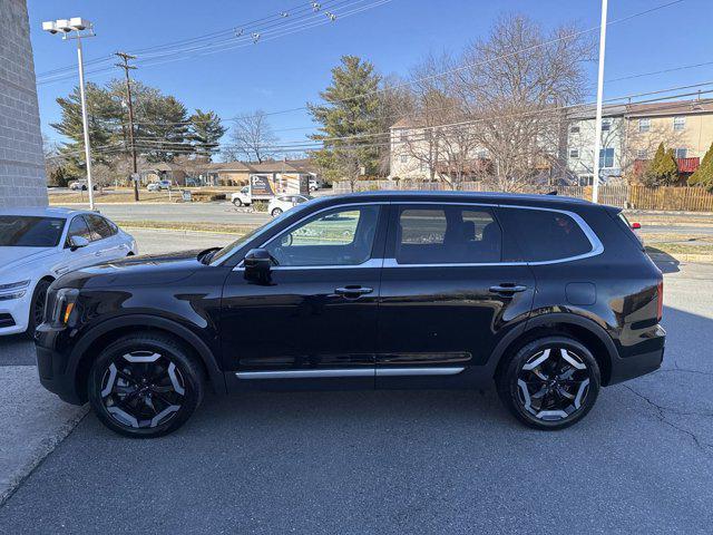 used 2024 Kia Telluride car, priced at $36,599