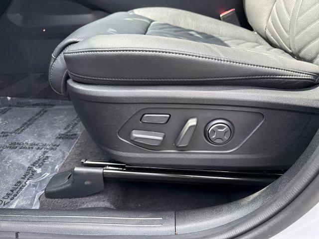 used 2025 Kia Sorento car, priced at $43,999