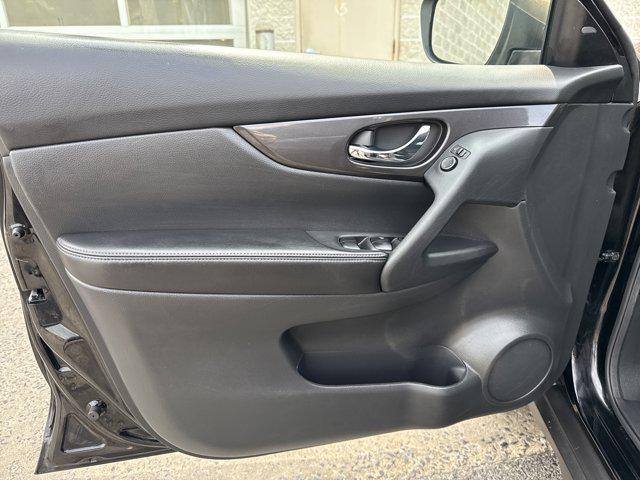 used 2020 Nissan Rogue car, priced at $13,499
