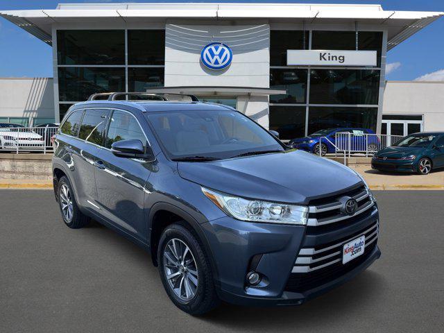 used 2019 Toyota Highlander car, priced at $28,999