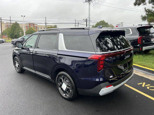 new 2025 Kia Carnival car, priced at $43,160