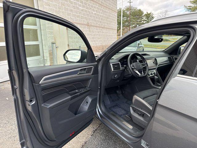 used 2020 Volkswagen Atlas Cross Sport car, priced at $24,999