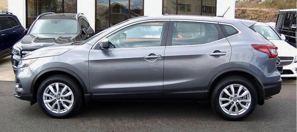 used 2021 Nissan Rogue Sport car, priced at $17,998