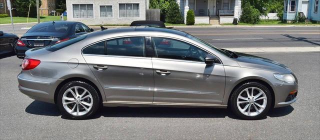used 2009 Volkswagen CC car, priced at $5,750