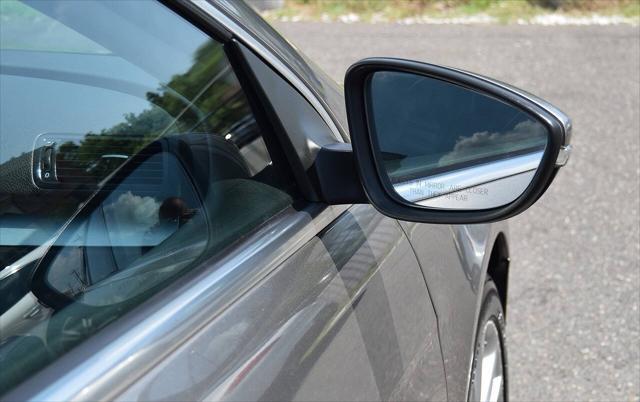 used 2009 Volkswagen CC car, priced at $5,750