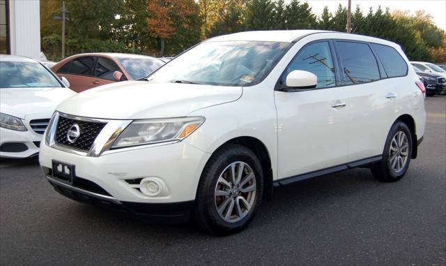 used 2015 Nissan Pathfinder car, priced at $7,498