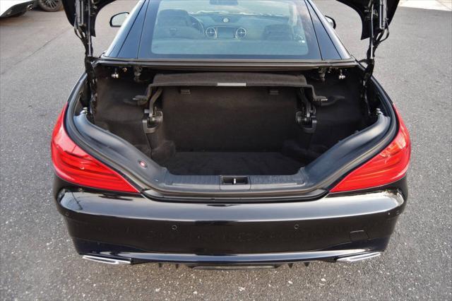 used 2020 Mercedes-Benz SL 450 car, priced at $54,998