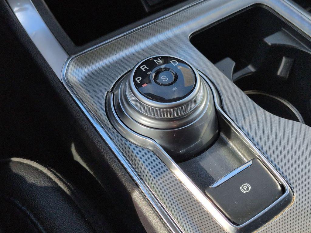 used 2024 Ford Edge car, priced at $22,999