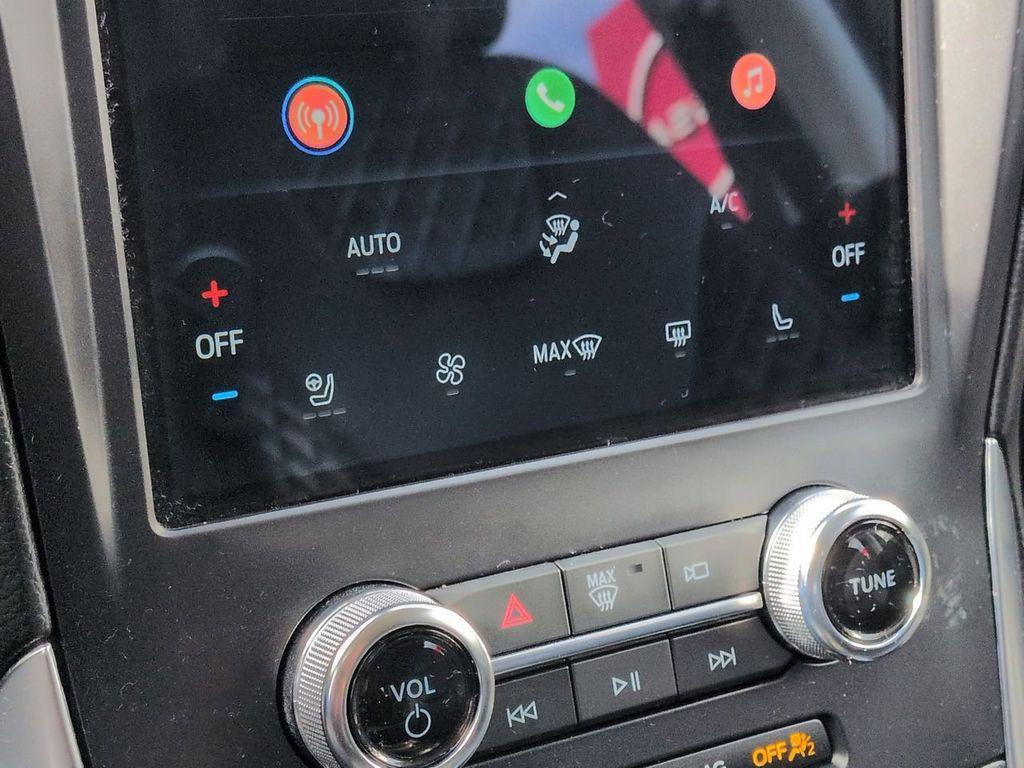 used 2024 Ford Edge car, priced at $22,999