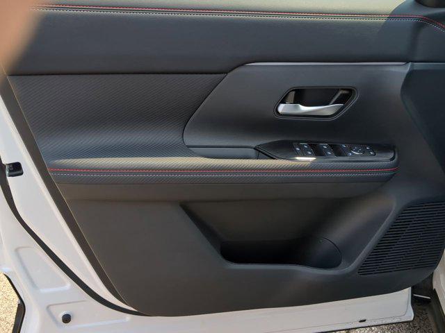 new 2025 Nissan Kicks car, priced at $29,612