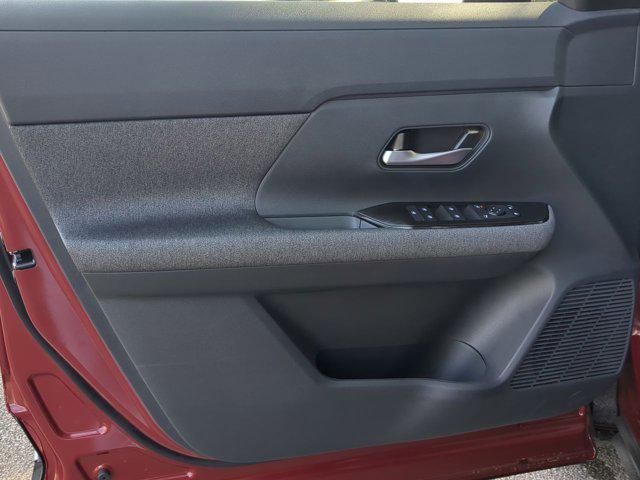 new 2025 Nissan Kicks car, priced at $26,800
