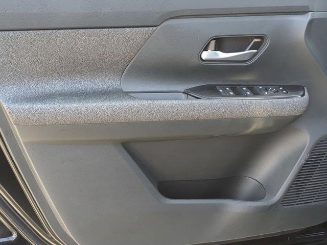 new 2025 Nissan Kicks car, priced at $26,680