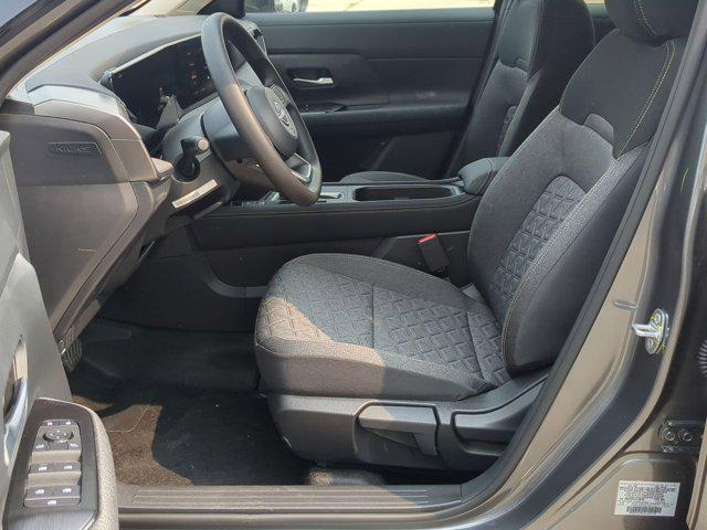 new 2025 Nissan Kicks car, priced at $27,030