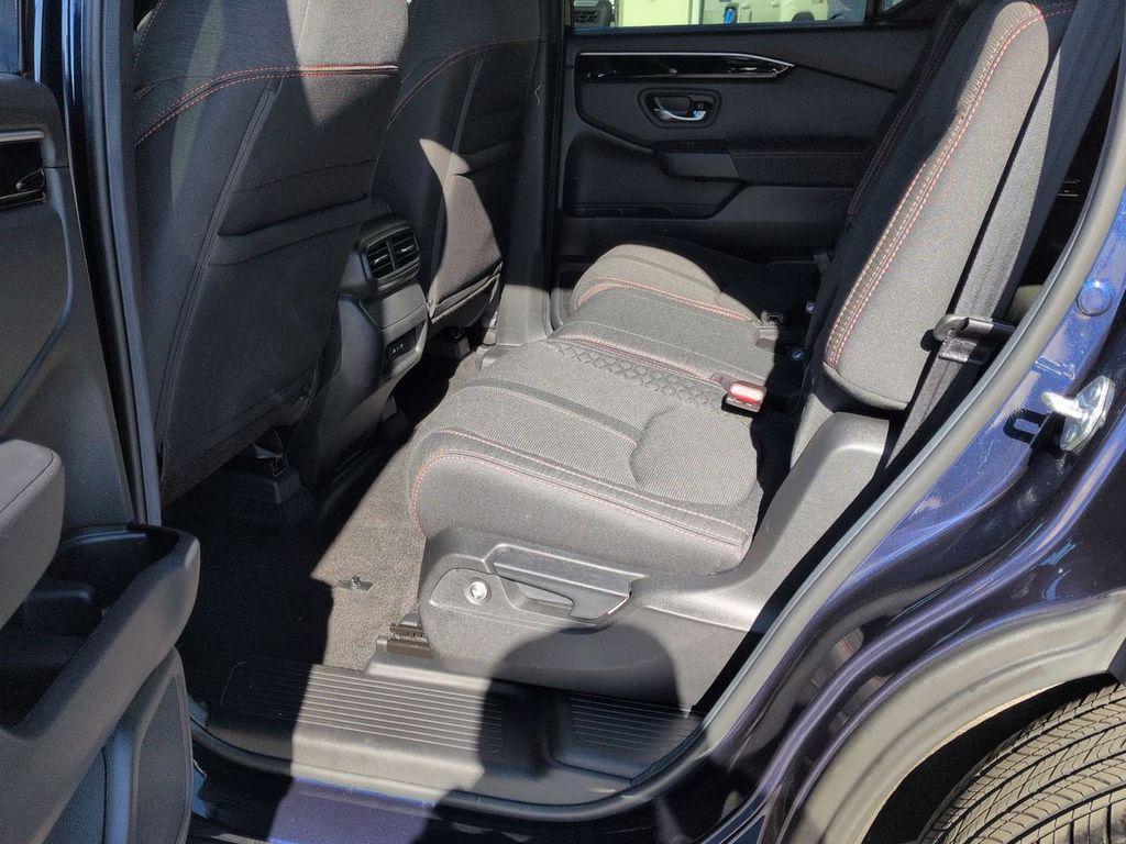 used 2025 Honda Pilot car, priced at $38,799