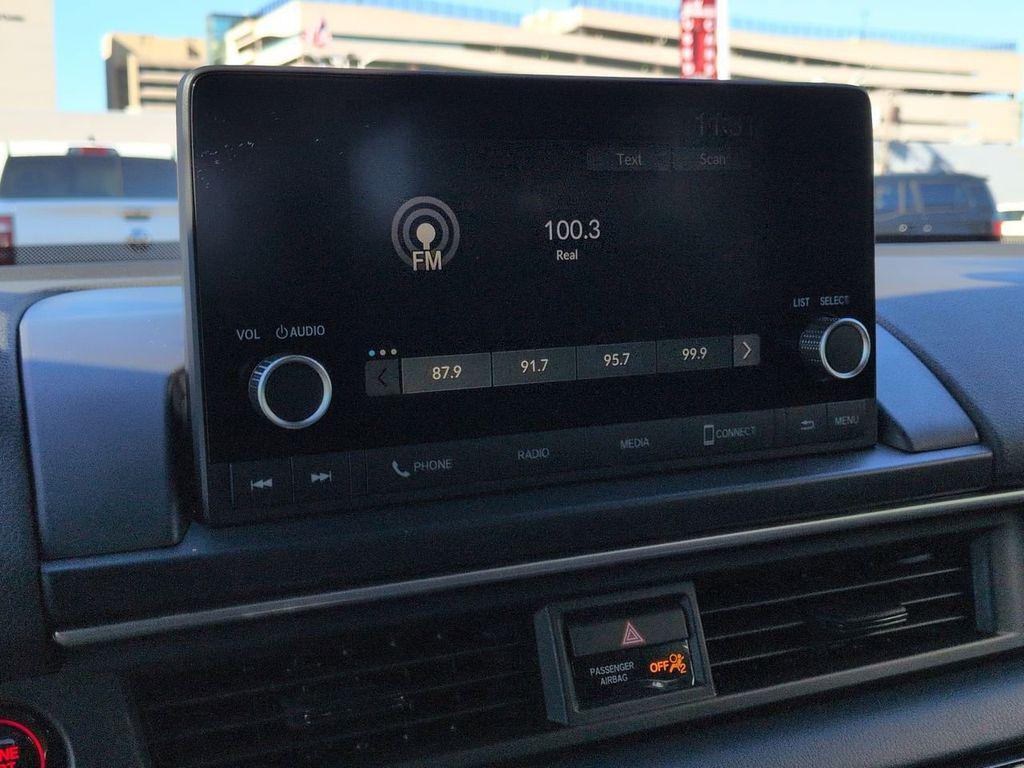 used 2025 Honda Pilot car, priced at $38,799