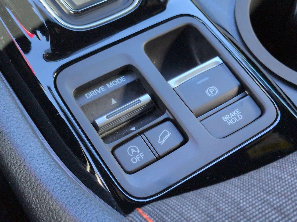 used 2025 Honda Pilot car, priced at $38,799