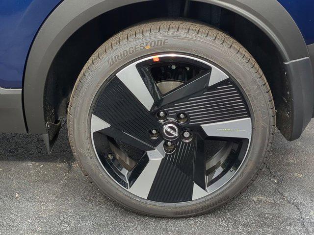 new 2025 Nissan Kicks car, priced at $25,678