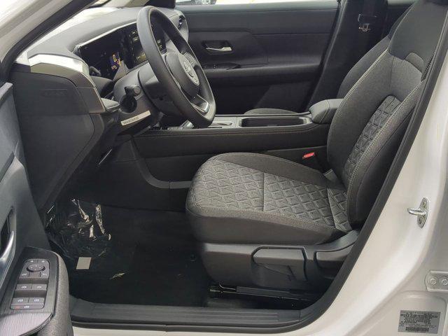 new 2025 Nissan Kicks car, priced at $26,555