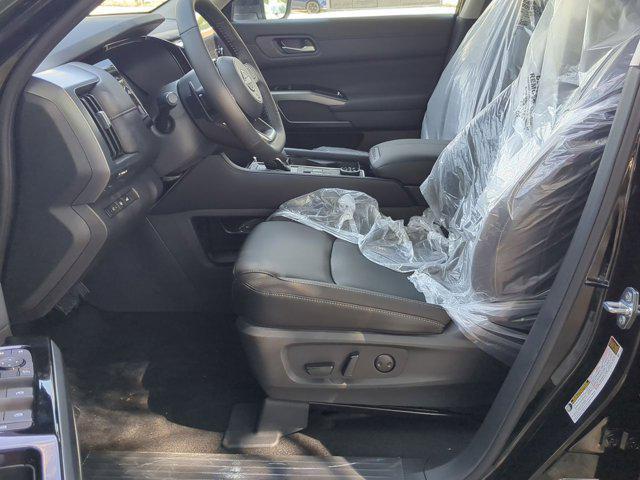 new 2025 Nissan Pathfinder car, priced at $43,782