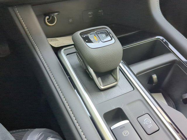 new 2025 Nissan Pathfinder car, priced at $43,782