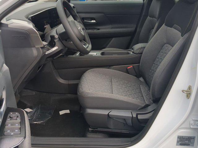 new 2025 Nissan Kicks car, priced at $28,312