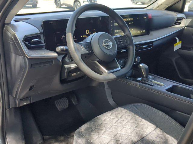 new 2025 Nissan Kicks car, priced at $26,555