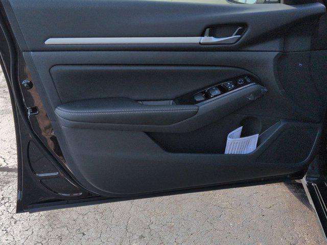 new 2025 Nissan Altima car, priced at $34,295