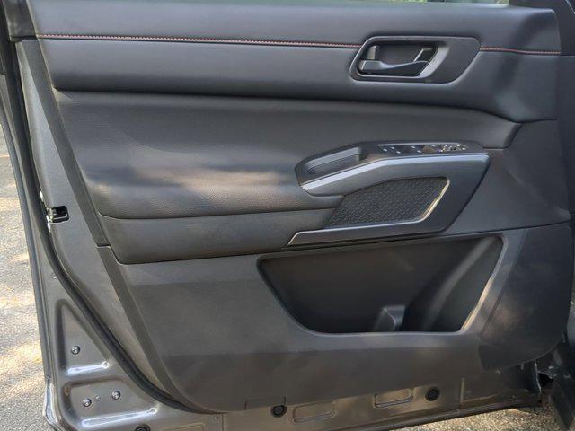new 2025 Nissan Pathfinder car, priced at $44,257