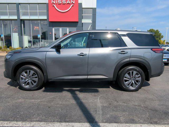used 2025 Nissan Pathfinder car, priced at $33,999