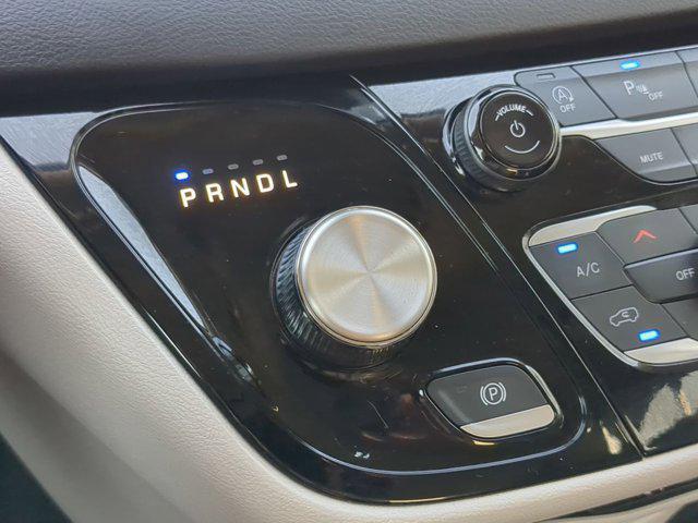 used 2023 Chrysler Pacifica car, priced at $23,999