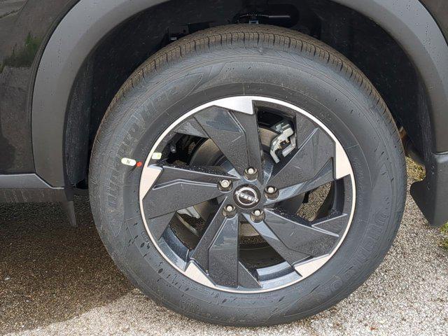 new 2025 Nissan Rogue car, priced at $32,028