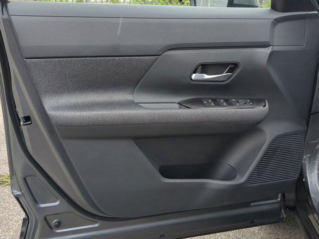 new 2025 Nissan Kicks car, priced at $24,570