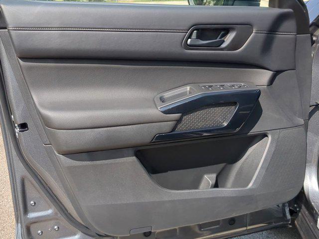 new 2025 Nissan Pathfinder car, priced at $41,780