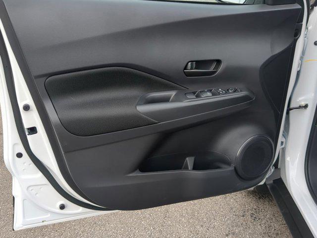 new 2025 Nissan Kicks car, priced at $23,242