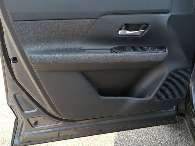 new 2025 Nissan Kicks car, priced at $24,655